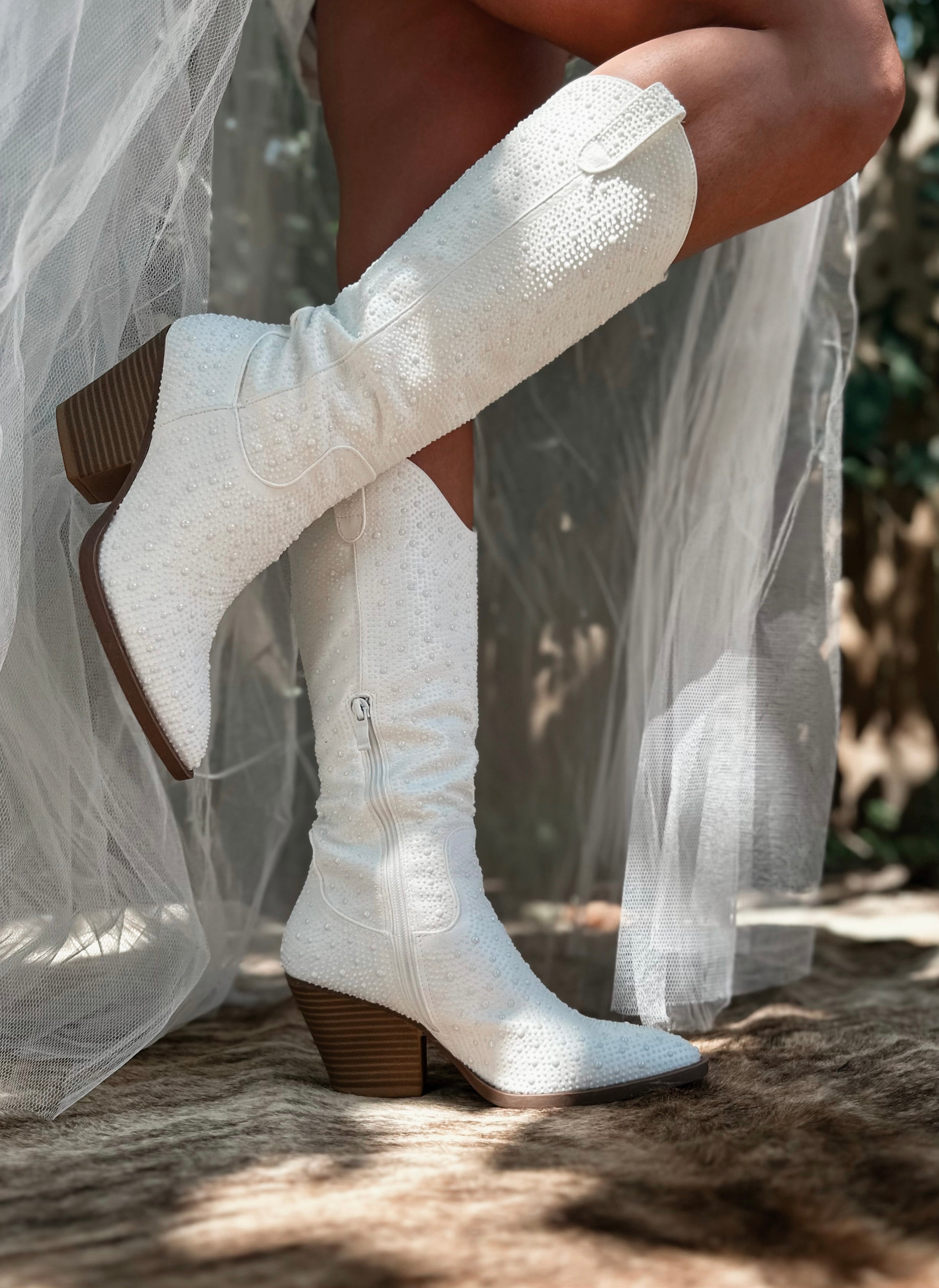 Perlen-Cowgirl-Stiefel für den Hochzeitstag