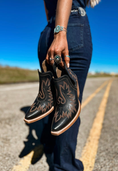 Brooklyn Black Ariat Dixon Bootie Punchy Blonde LLC